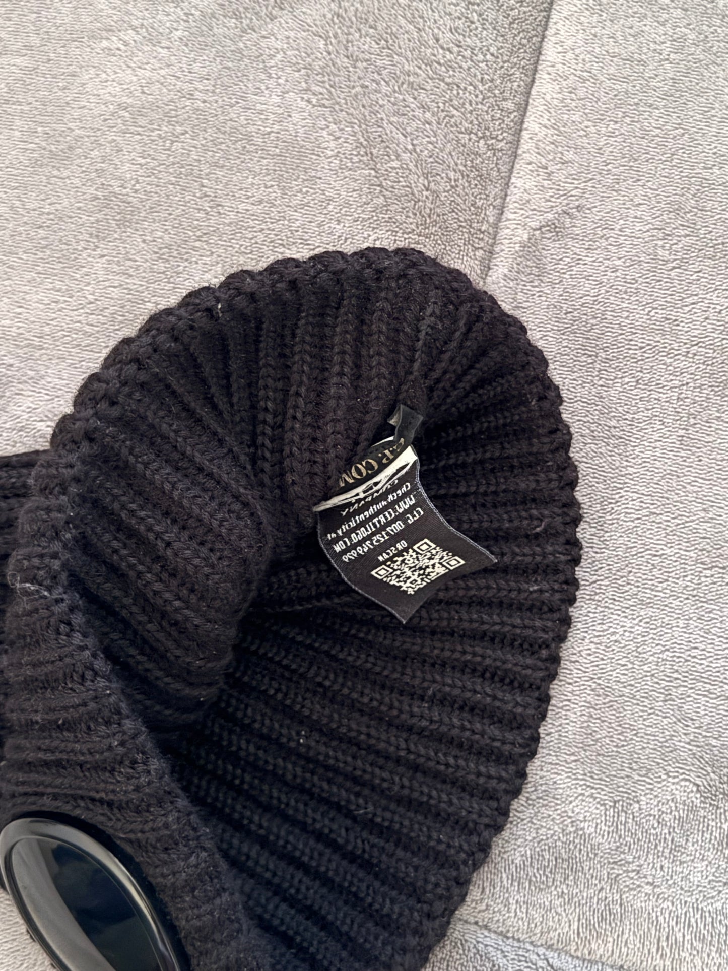 CP Company Black Goggle Beanie - Unisize